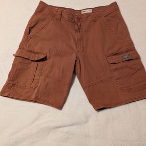 - Wrangler cotton cargo Shorts. Size 36. Orange. Relaxed Fit.